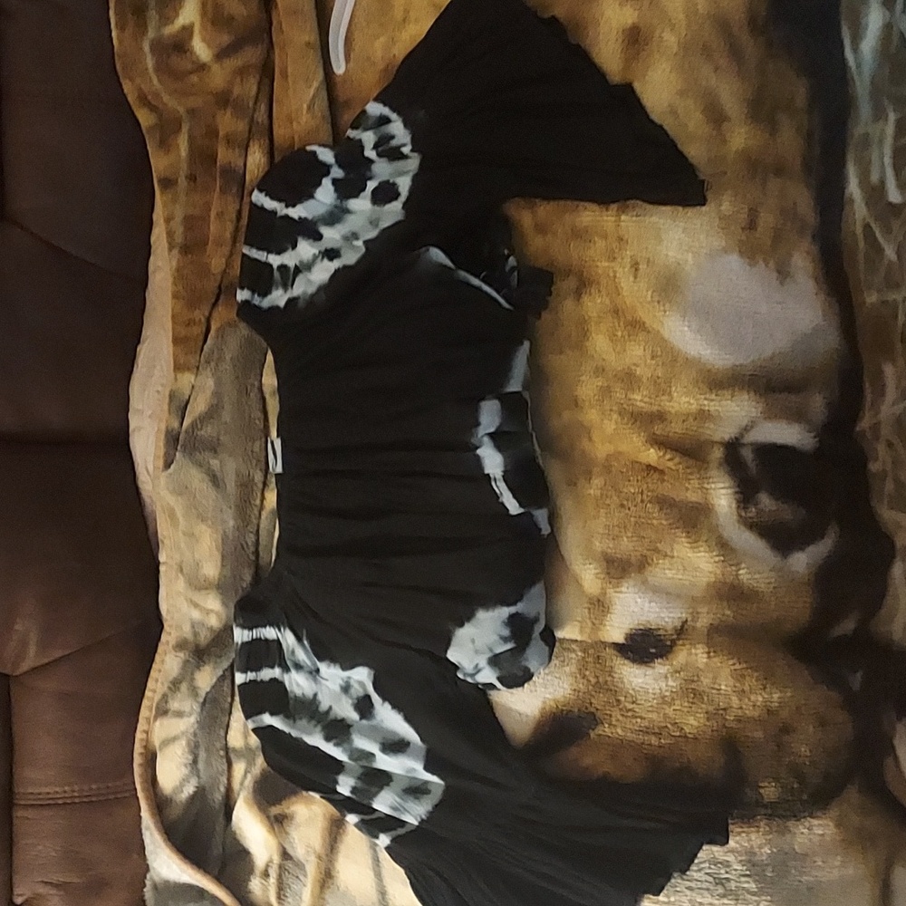 Dress - Picture 3 of 3